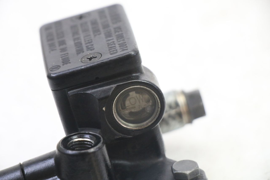 photo de BREMSPUMPE VORNE PEUGEOT SATELIS 125 (2013 - 2018) - Gesamtansicht des Produkts