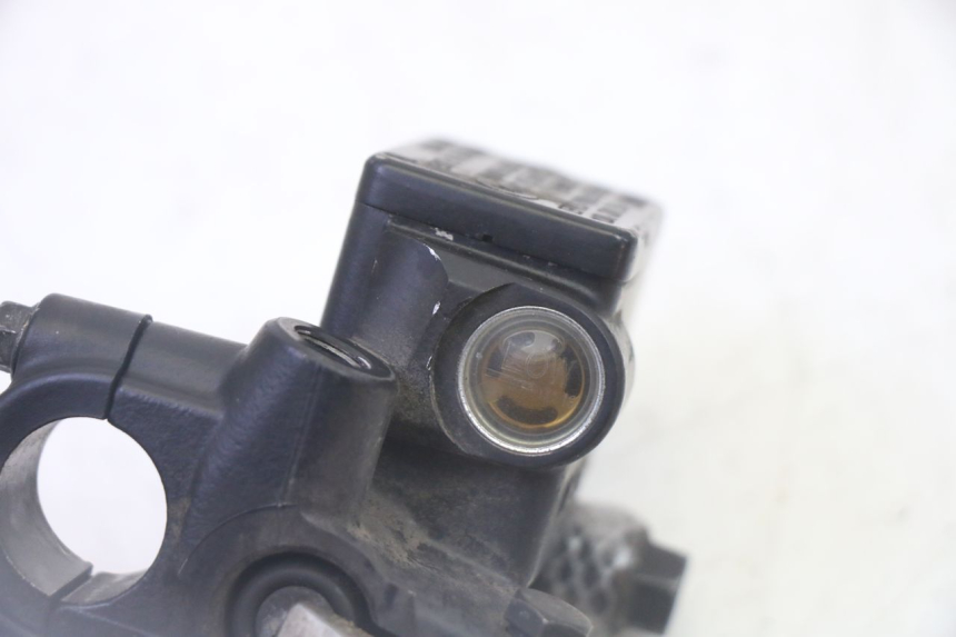 photo de VORDERER BREMSSATTEL PEUGEOT SATELIS 125 (2006 - 2009) - Technische Nahaufnahme