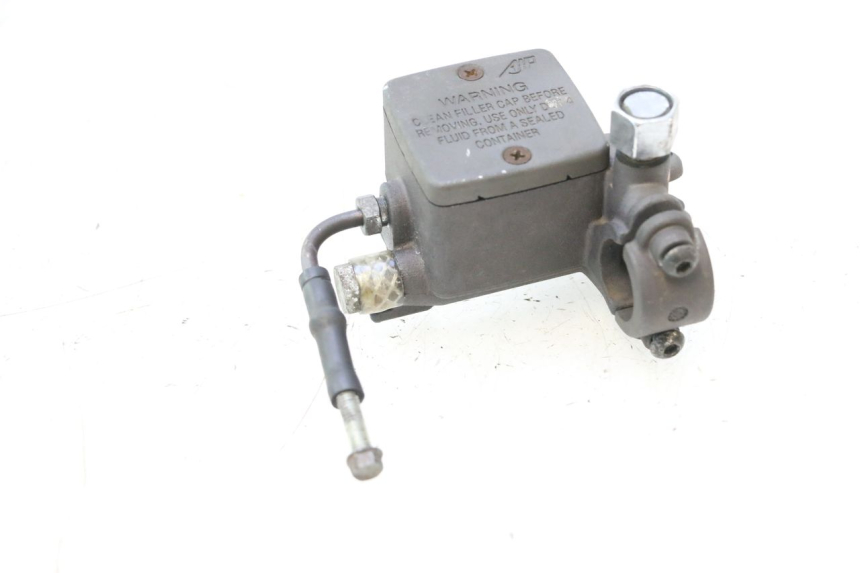 photo de VORDERER BREMSSATTEL PEUGEOT SATELIS 125 (2006 - 2009) - Details der Befestigungspunkte