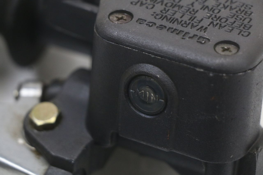 photo de BREMSPUMPE VORNE APRILIA SCARABEO GT 125 (1999 - 2007) - Oberflächenzustand und Material