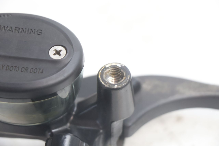 photo de BREMSPUMPE VORNE MASH SEVENTY FIVE 125 (2013 - 2021) - Zoom auf Gebrauchszustand