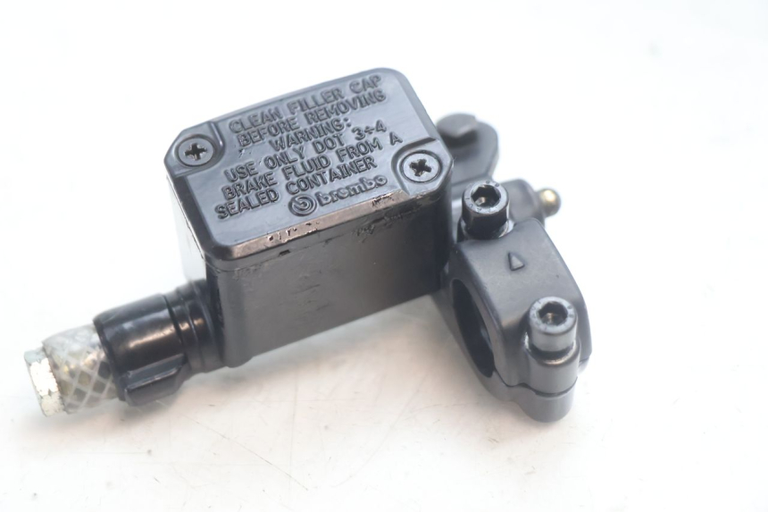 photo de BREMSPUMPE VORNE YAMAHA SLIDER 50 (1999 - 2004) - Alternative Perspektive