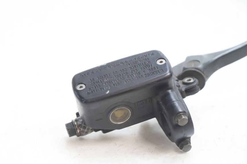 photo de BREMSPUMPE VORNE HONDA ST PAN EUROPEAN 1100 (1990 - 2002) - Zoom auf Gebrauchszustand