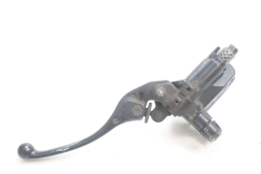 photo de BREMSPUMPE VORNE HONDA ST PAN EUROPEAN 1100 (1990 - 2002) - Details der Befestigungspunkte