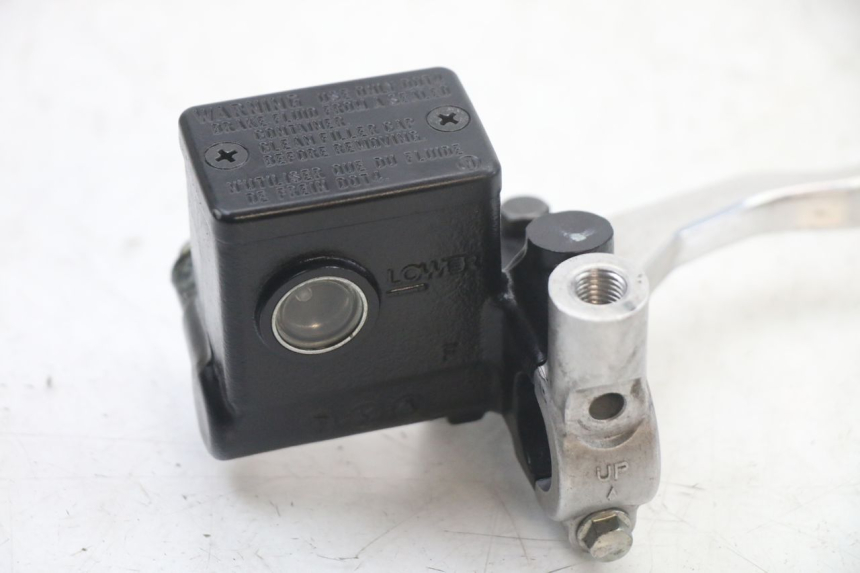 photo de BREMSPUMPE VORNE SUZUKI BURGMAN 125 (2018 - 2021) - Zoom auf Gebrauchszustand