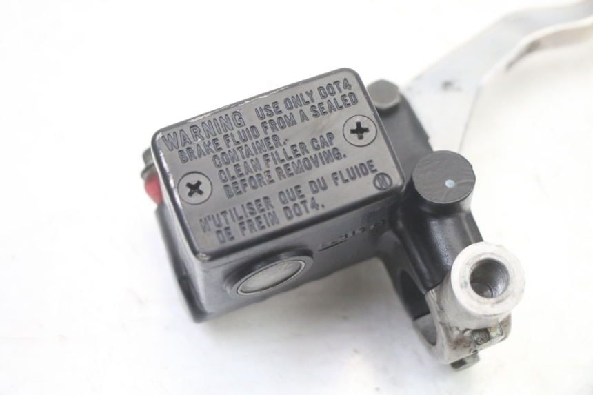 photo de BREMSPUMPE VORNE SUZUKI BURGMAN 125 (2015 - 2017) - Detailansicht des Bauteils