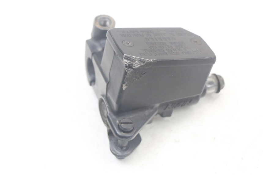 photo de VORDERER HAUPTBREMSZYLINDER SUZUKI SV N 650 (1999 - 2002) - Zoom auf Gebrauchszustand