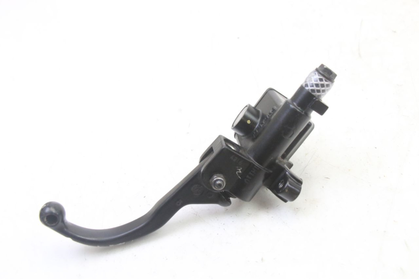 photo de VORDERER HAUPTBREMSZYLINDER APRILIA SXR 50 (2021 - 2023) - Details der Befestigungspunkte