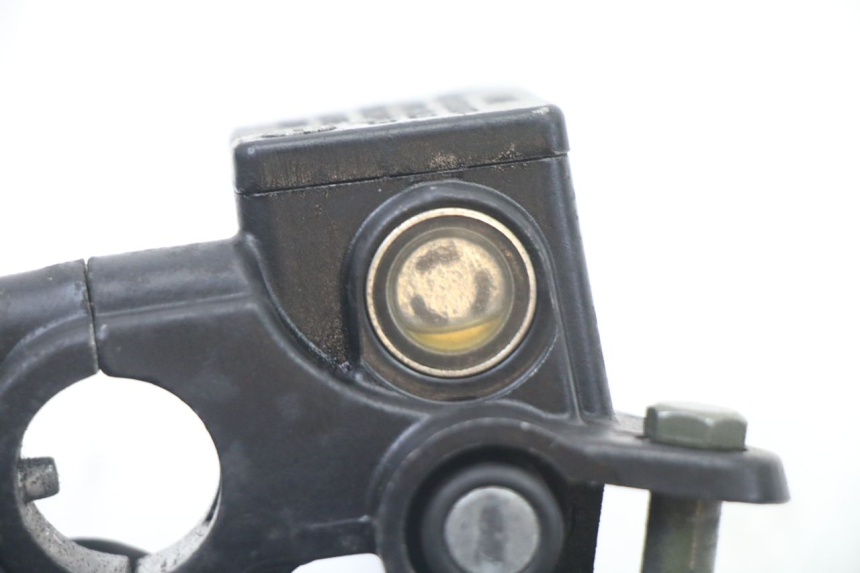 photo de VORDERER HAUPTBREMSZYLINDER SYM ORBIT 2 4T 50 (2008 - 2017) - Alternative Perspektive