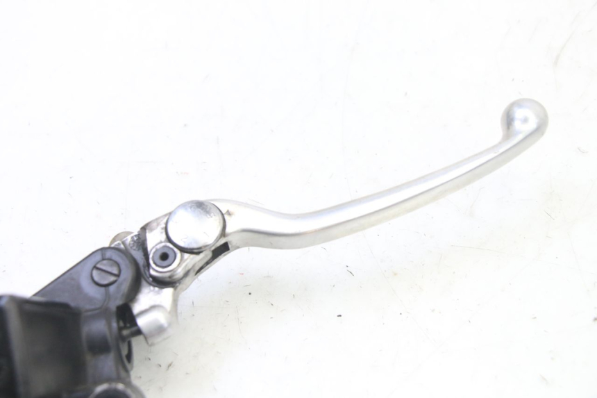 photo de VORDERER BREMSSATTEL YAMAHA TDM ABS 900 (2002 - 2014) - Zoom auf Gebrauchszustand