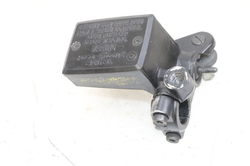 photo de BREMSPUMPE VORNE YAMAHA TDM ABS 900 (2002 - 2014) - Technische Nahaufnahme