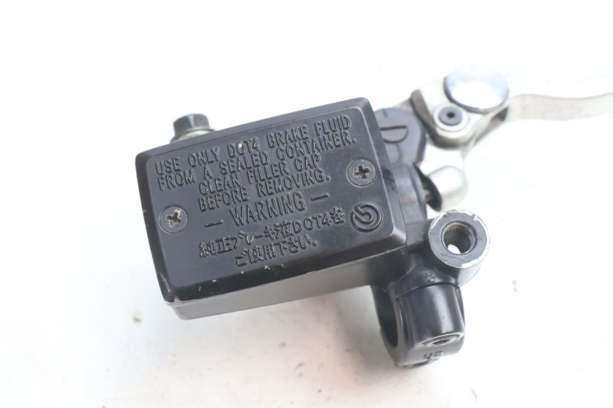 photo de BREMSPUMPE VORNE YAMAHA TDM ABS 900 (2002 - 2014) - Technische Nahaufnahme