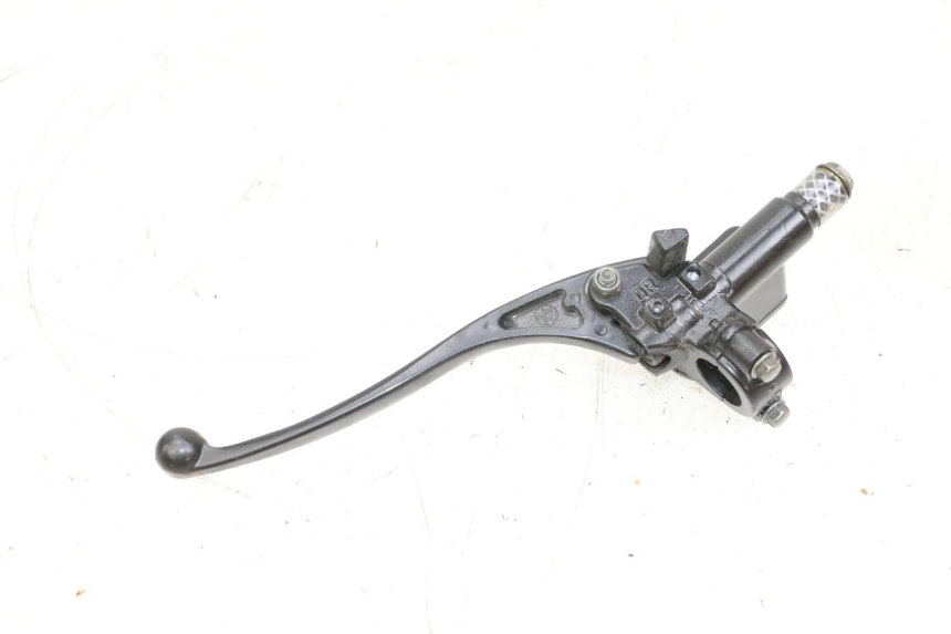 photo de BREMSPUMPE VORNE NECO TEMPO 4T 50 (2022 - 2026) - Zoom auf Gebrauchszustand