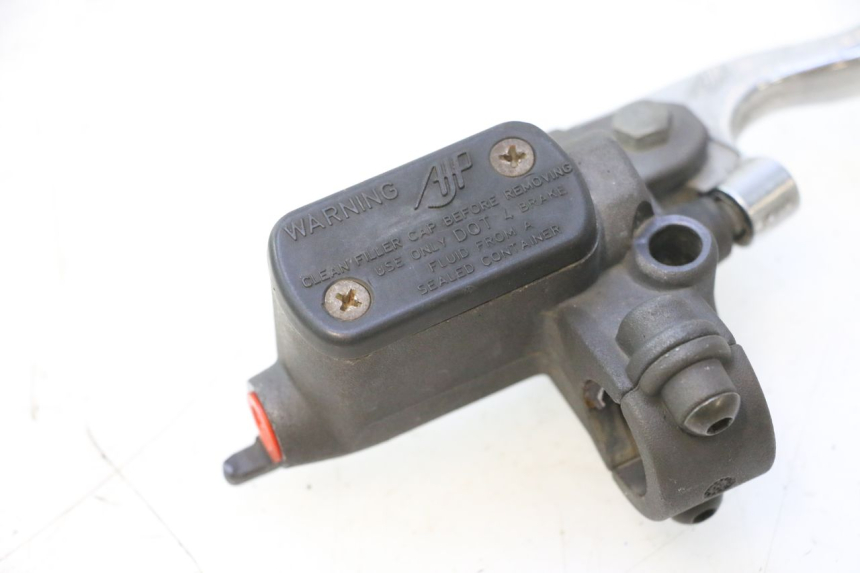 photo de VORDERER BREMSSATTEL PEUGEOT TREKKER 50 (1995 - 2004) - Details der Befestigungspunkte