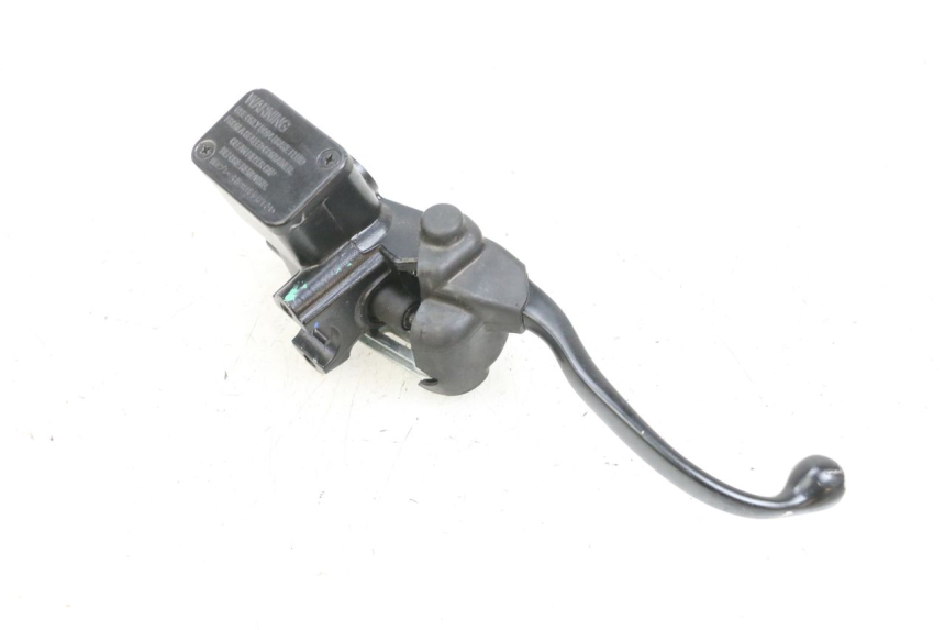 photo de BREMSPUMPE VORNE YAMAHA TRICITY 300 (2020 - 2024) - Technische Nahaufnahme