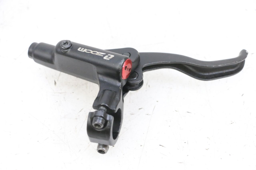 photo de VORDERER HAUPTZYLINDER DUALTRON VICTOR LIMITED 1 - Hauptansicht