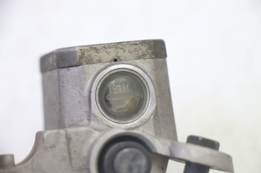 photo de BREMSPUMPE VORNE YAMAHA X-CITY XCITY 125 (2007 - 2013) - Zoom auf Gebrauchszustand