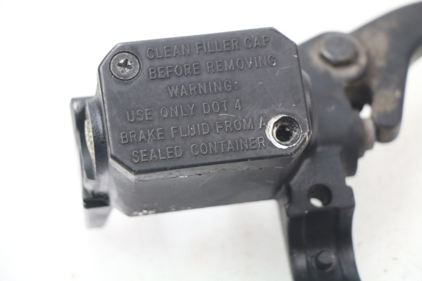 photo de VORDERER HAUPTBREMSZYLINDER YAMAHA XMAX X-MAX 125 (2006 - 2009) - Gesamtansicht des Produkts