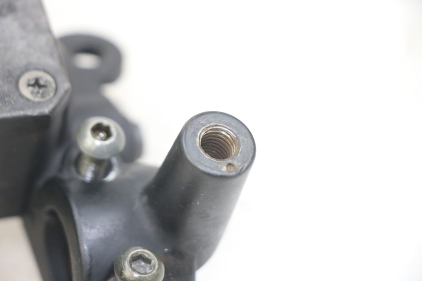 photo de VORDERER BREMSSATTEL YAMAHA X-MAX XMAX 250 (2006 - 2009) - Zoom auf Gebrauchszustand