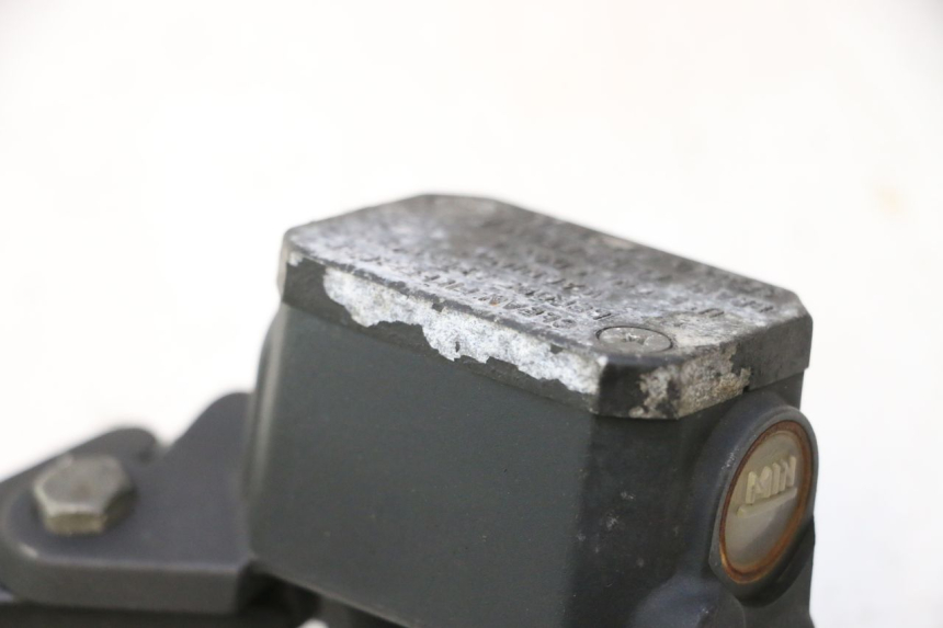 photo de VORDERER HAUPTBREMSZYLINDER YAMAHA XMAX X-MAX 125 (2006 - 2009) - Oberflächenzustand und Material