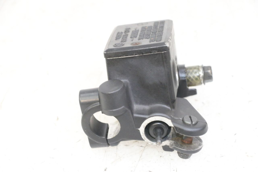photo de BREMSPUMPE VORNE YAMAHA XJ6 ABS 600 (2008 - 2016) - Alternative Perspektive