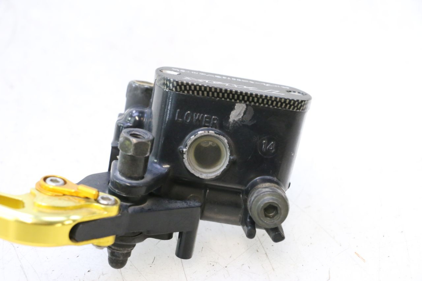 photo de BREMSPUMPE VORNE YAMAHA XP T-MAX ABS 500 (2005 - 2005) - Technische Nahaufnahme