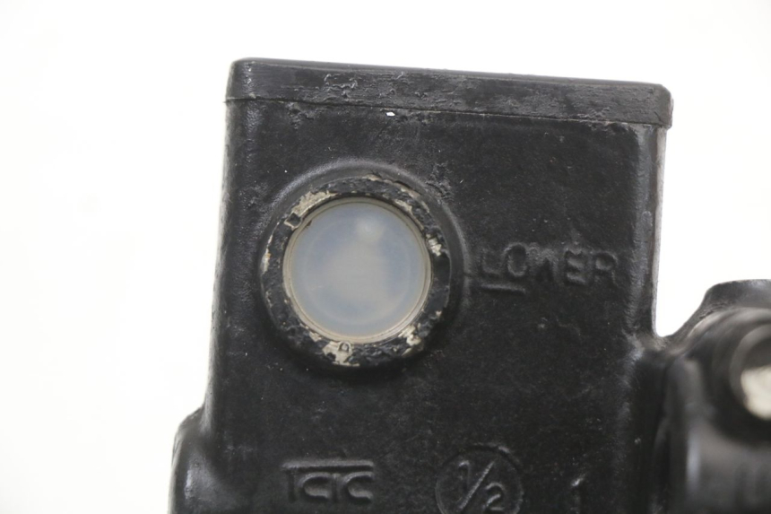 photo de Bremspumpe vorn HYOSUNG XRX 125 (2000 - 2008) - Details der Befestigungspunkte