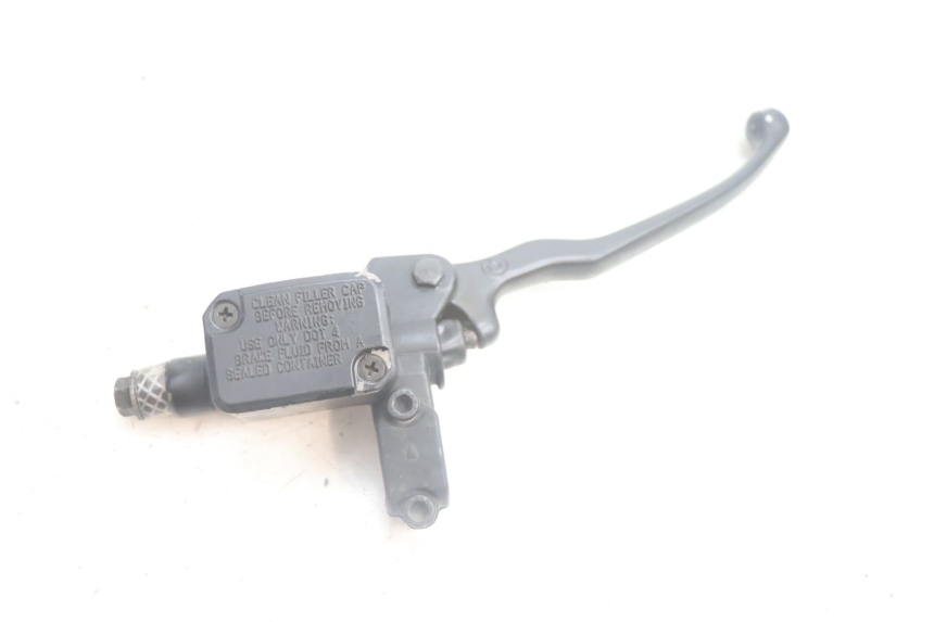 photo de VORDERER HAUPTBREMSZYLINDER YAMAHA YP MAJESTY 125 (2002 - 2006) - Hauptansicht