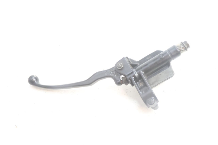 photo de VORDERER HAUPTBREMSZYLINDER YAMAHA YP MAJESTY 125 (2002 - 2006) - Weitere Ansicht des Artikels
