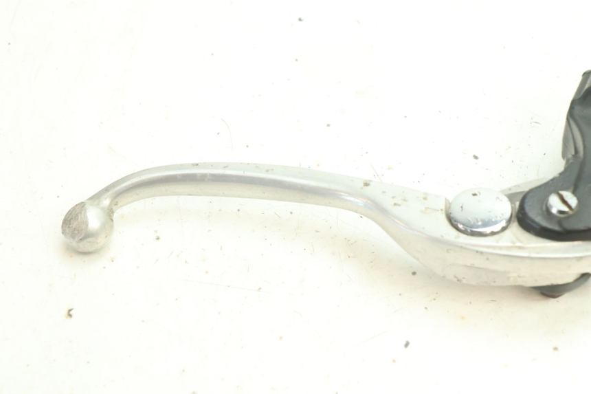 photo de BREMSPUMPE VORNE YAMAHA YZF R6 600 (2008 - 2009) - Details der Befestigungspunkte