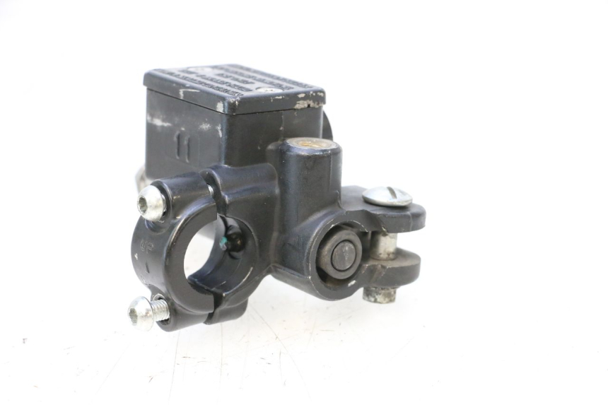 photo de VORDERER BREMSSATTEL PIAGGIO ZIP 4T 50 (2018 - 2020) - Details der Befestigungspunkte