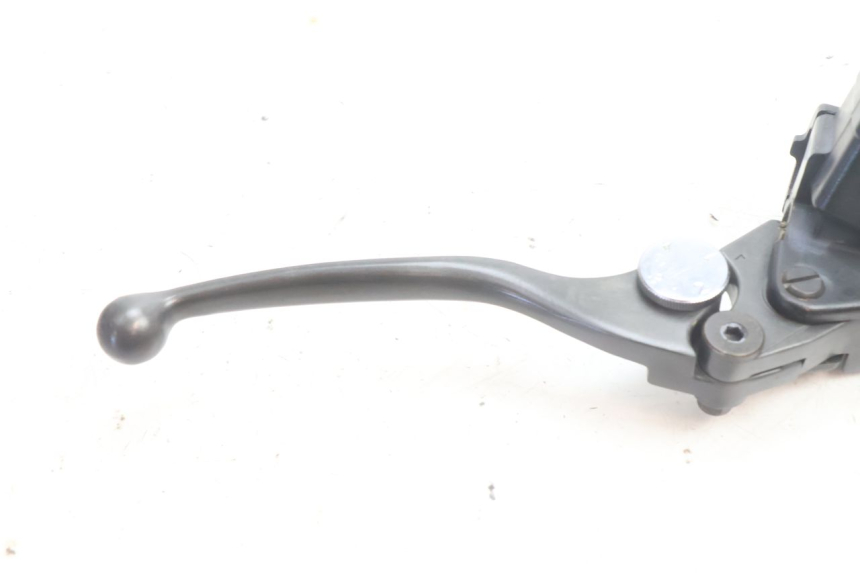 photo de BREMSPUMPE VORNE KAWASAKI ZZR 600 (1995 - 2004) - Technische Nahaufnahme