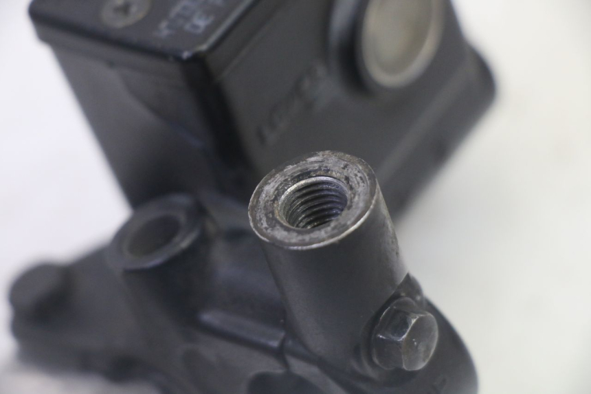 photo de HAUPTBREMSZYLINDER HINTEN SUZUKI BURGMAN 125 (2007 - 2014) - Alternative Perspektive