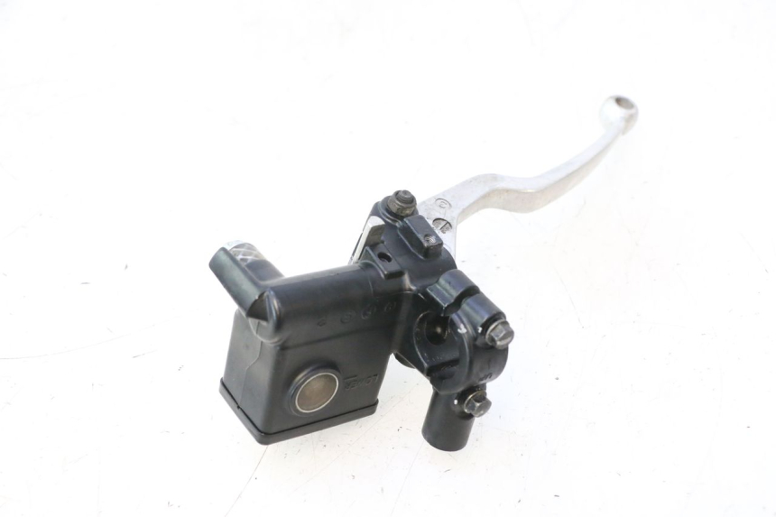 photo de HAUPTBREMSZYLINDER HINTEN SUZUKI BURGMAN 125 (2007 - 2014) - Zoom auf Gebrauchszustand