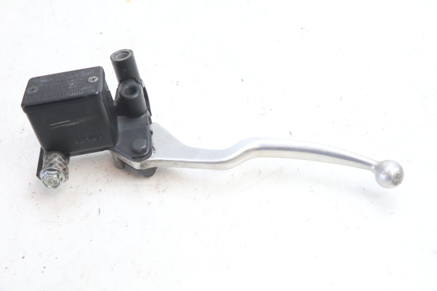 photo de HAUPTBREMSZYLINDER HINTEN SUZUKI BURGMAN 125 (2007 - 2014) - Details der Befestigungspunkte