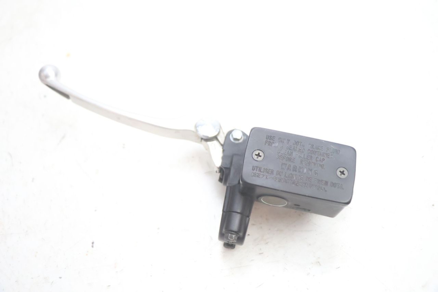 photo de BREMSPUMPE HINTEN SUZUKI BURGMAN EXECUTIVE ABS 650 (2006 - 2012) - Alternative Perspektive
