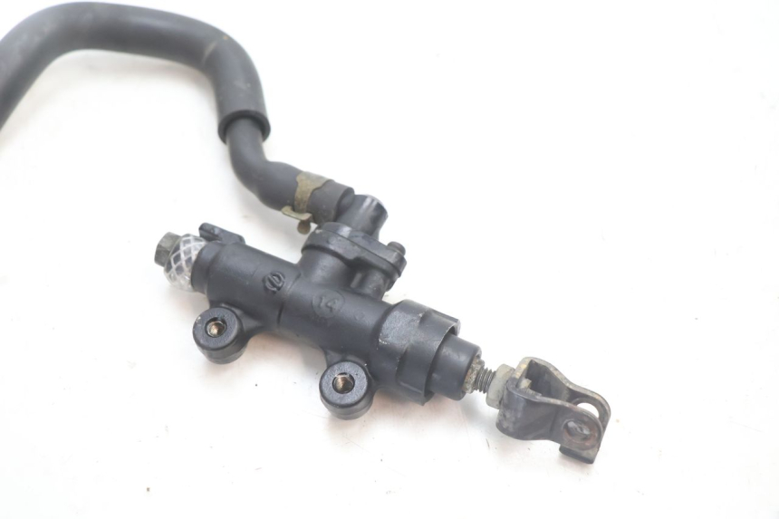 photo de BREMSPUMPE HINTEN HONDA CB F HORNET 600 (2005 - 2006) - Alternative Perspektive