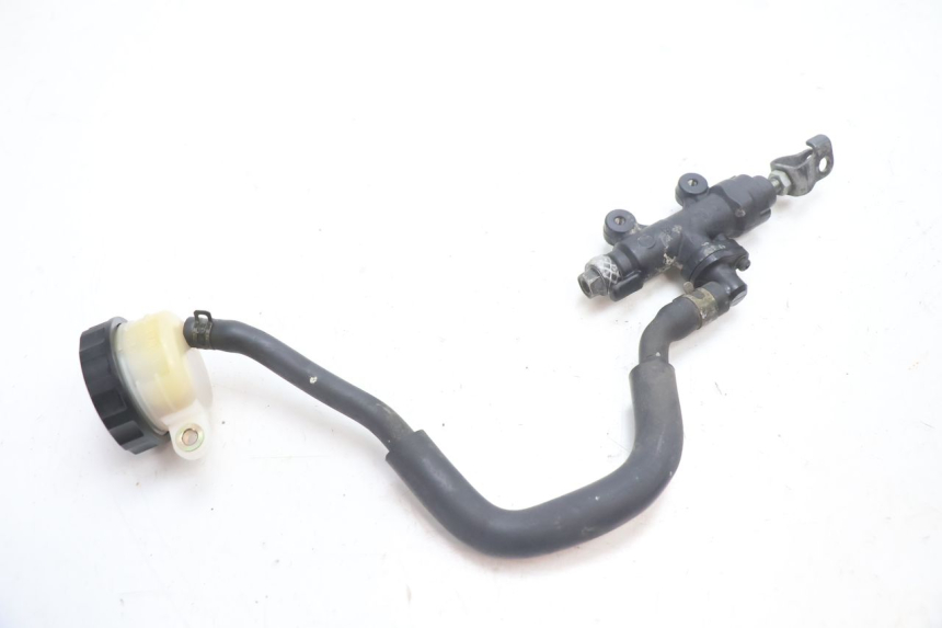 photo de BREMSPUMPE HINTEN HONDA CB F HORNET 600 (2005 - 2006) - Oberflächenzustand und Material