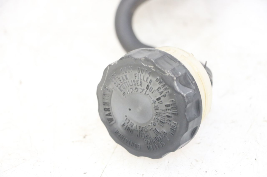 photo de HAUPTBREMSZYLINDER HINTEN HONDA CBF 500 (2004 - 2007) - Alternative Perspektive