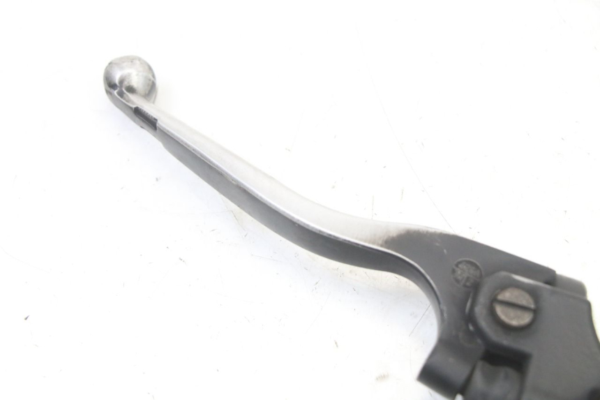 photo de HAUPTBREMSZYLINDER HINTEN PEUGEOT ELYSTAR 50 (2002 - 2014) - Detailansicht des Bauteils