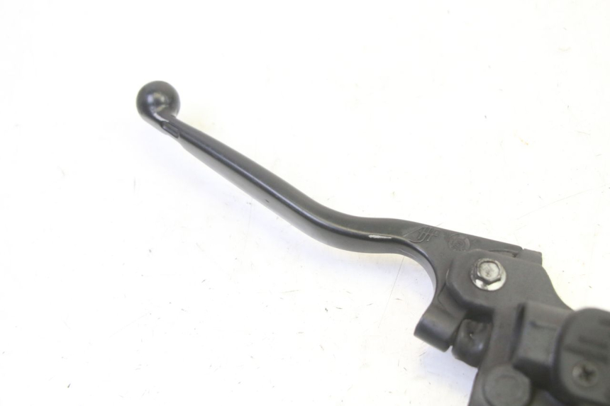 photo de HAUPTBREMSZYLINDER HINTEN PEUGEOT ELYSTAR 50 (2002 - 2014) - Detailansicht des Bauteils