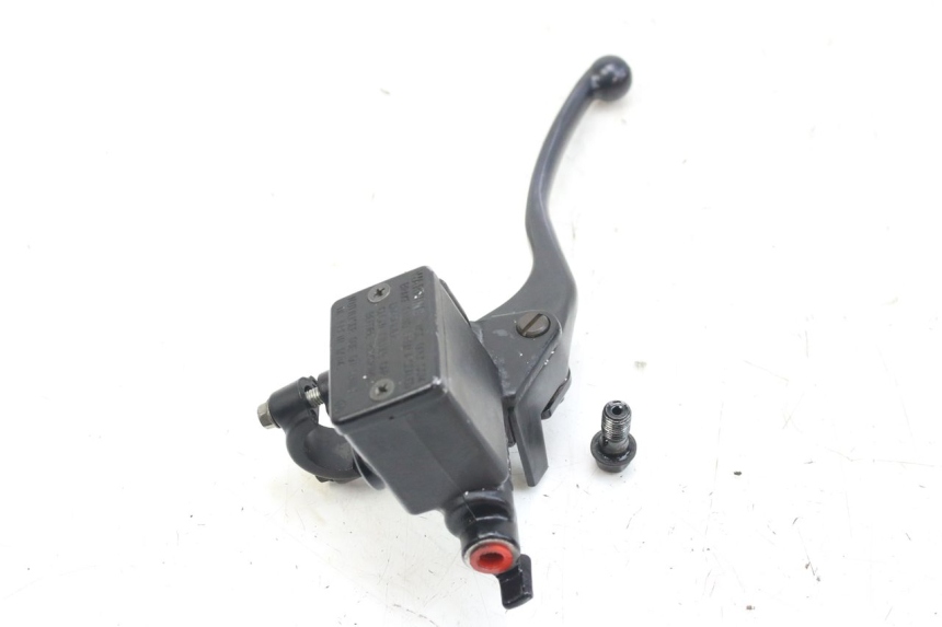 photo de HAUPTBREMSZYLINDER HINTEN HONDA FES S-WING SWING ABS 125 (2007 - 2015) - Zoom auf Gebrauchszustand