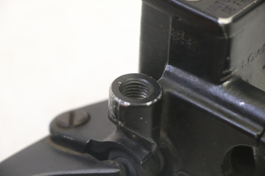 photo de HAUPTBREMSZYLINDER HINTEN HONDA FES S-WING SWING ABS 125 (2007 - 2015) - Alternative Perspektive