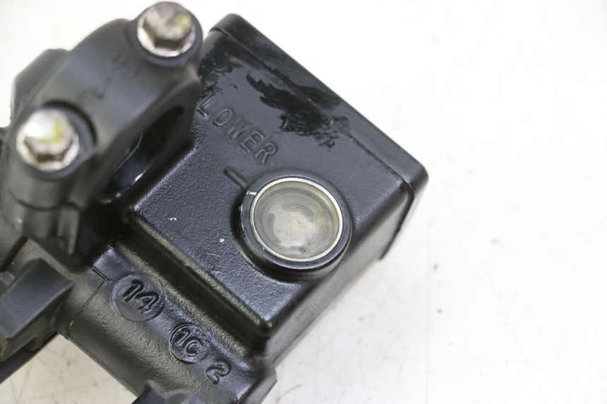 photo de HAUPTBREMSZYLINDER HINTEN HONDA FES S-WING SWING ABS 125 (2007 - 2015) - Technische Nahaufnahme