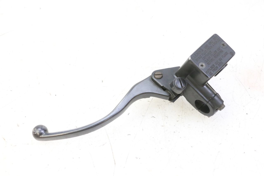 photo de HAUPTBREMSZYLINDER HINTEN HONDA FES S-WING SWING ABS 125 (2007 - 2015) - Details der Befestigungspunkte