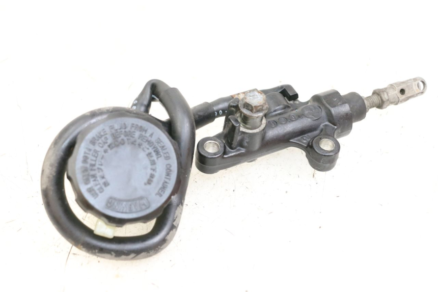 photo de HAUPTBREMSZYLINDER HINTEN YAMAHA FJR ABS 1300 (2006 - 2012) - Detailansicht des Bauteils