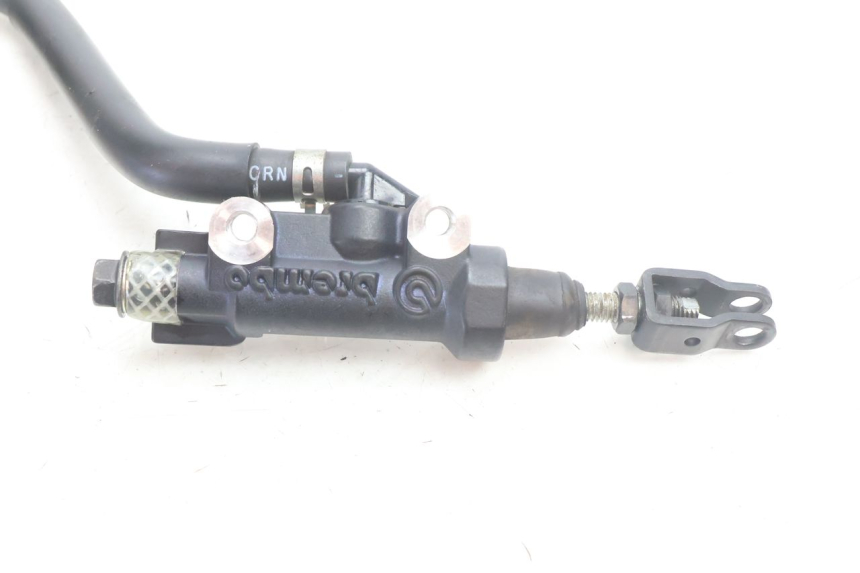 photo de BREMSPUMPE HINTEN YAMAHA FZ8 800 (2010 - 2016) - Zoom auf Gebrauchszustand