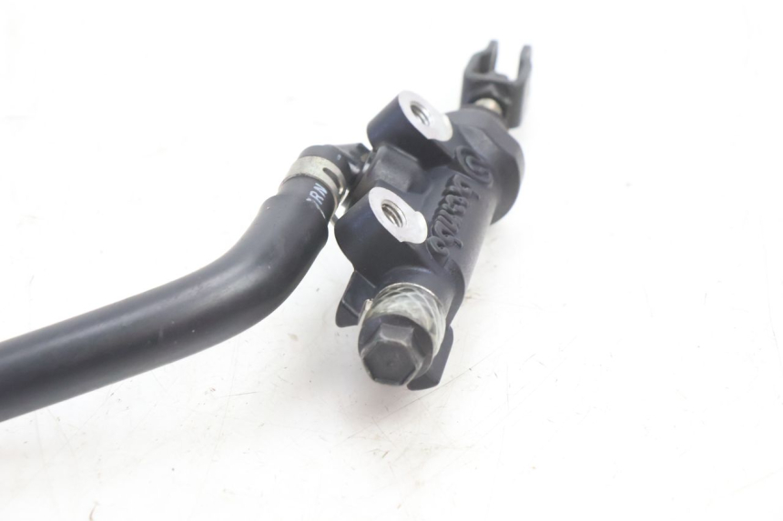 photo de BREMSPUMPE HINTEN YAMAHA FZ8 800 (2010 - 2016) - Kennzeichnungen und Originalreferenzen