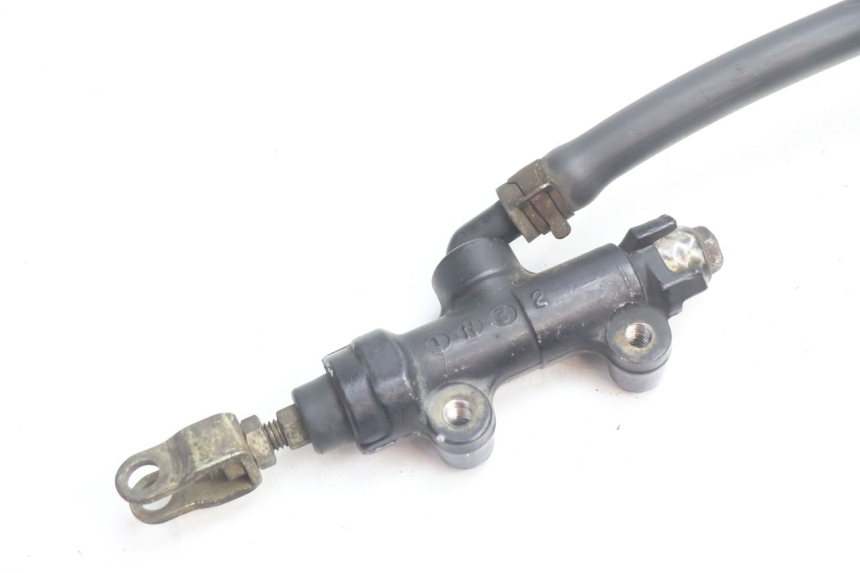 photo de BREMSPUMPE HINTEN KAWASAKI GPX F ZX750F 750 (1986 - 1990) - Details der Befestigungspunkte
