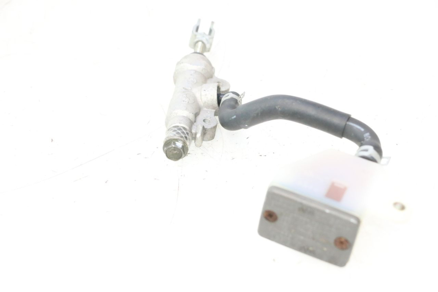 photo de BREMSPUMPE HINTEN SUZUKI GSR 600 (2005 - 2012) - Alternative Perspektive